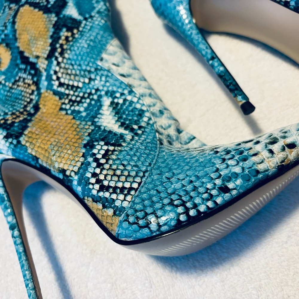 Brand New Knee High Boots - Size 39 EURO / 9 USA - boot shaft height 17”- Box 48 - Picture 3 of 5